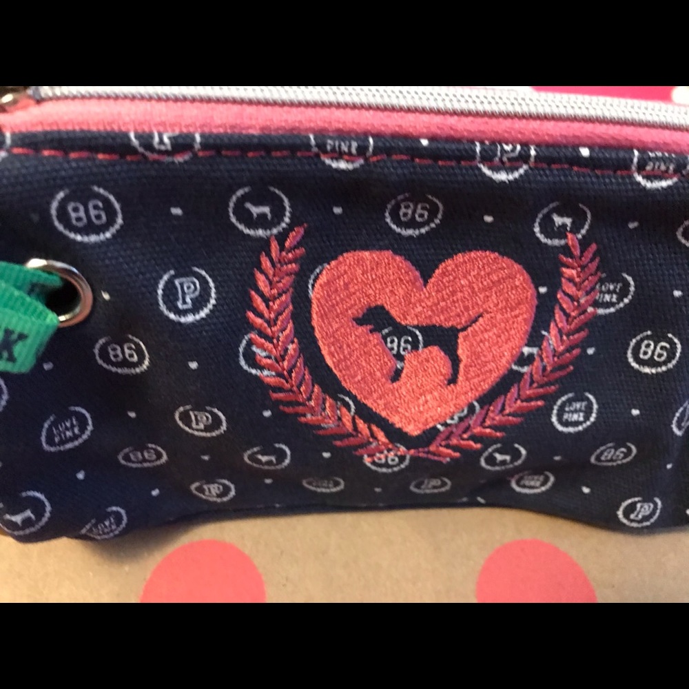 NWOT💗VS PINK VINTAGE BLUE MONOGRAM POUCH - Picture 4 of 6
